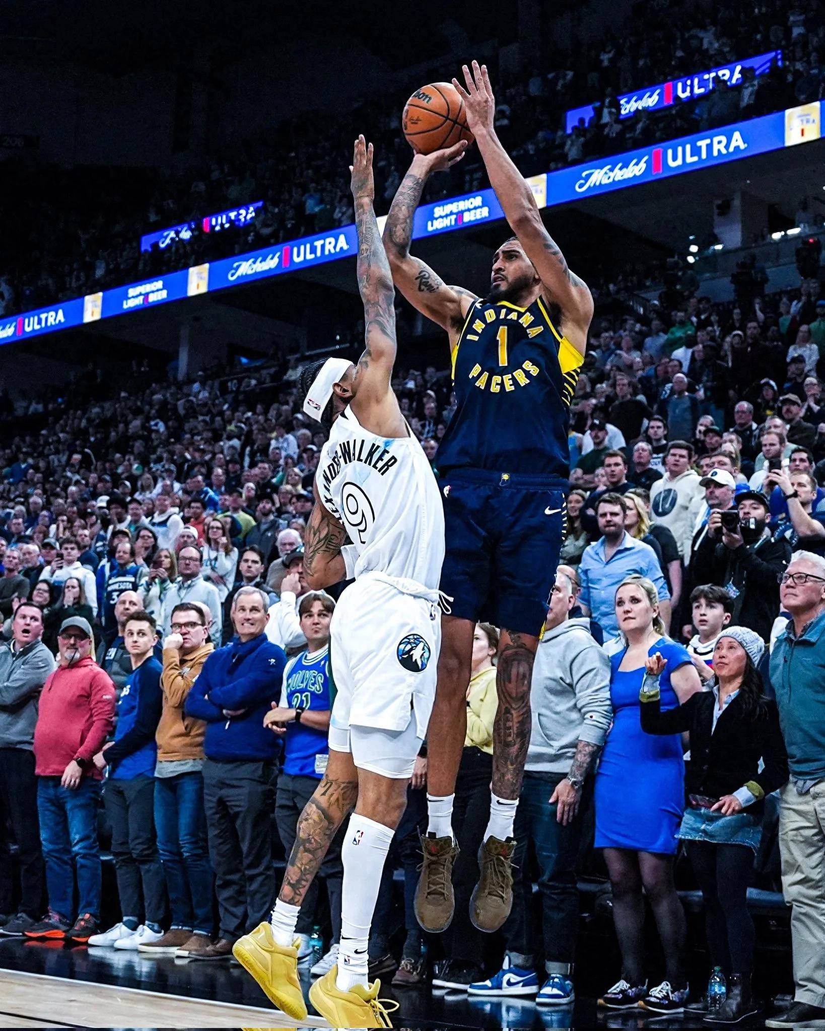 kaiyun官网入口包含西亚卡姆在掘金比赛中败北，重要助攻引发热议！比赛高潮迭起的词条