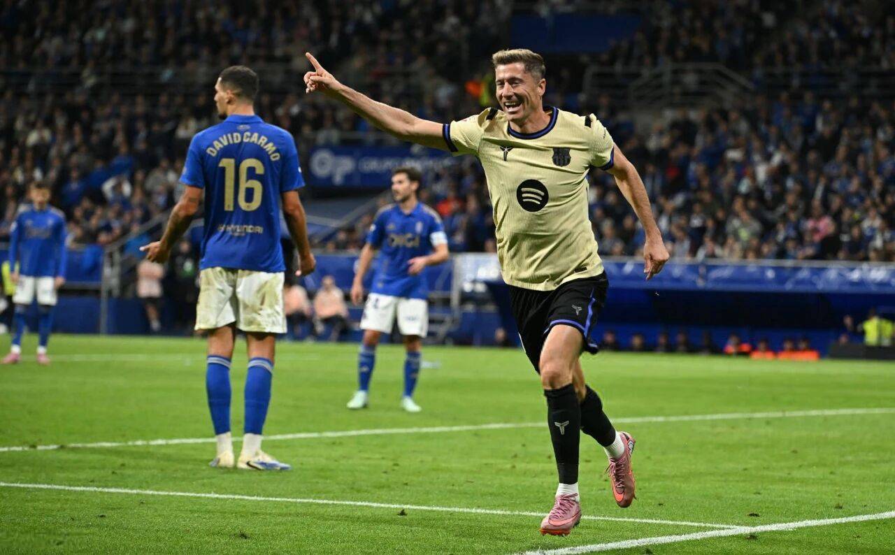 kaiyun官网入口莱万多夫斯基在巴塞罗那比赛中爆冷，挺进下一轮引发热议！(莱万多夫斯基联赛进球)