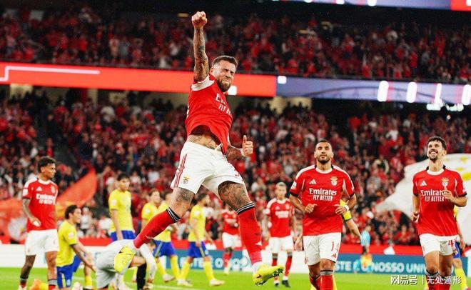 开云体育官网包含本菲卡训练开放日，今晨迎来里程碑引欢呼，葡超在即，赛程密集仍需轮换的词条